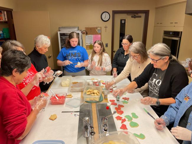 2023 Altar Society Decorating Christmas Cookies